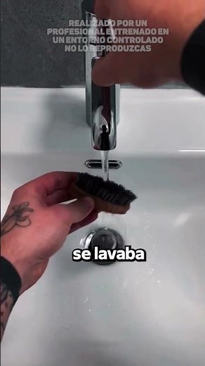 Estuvo Frotando Su Tatuaje Durante Un Año