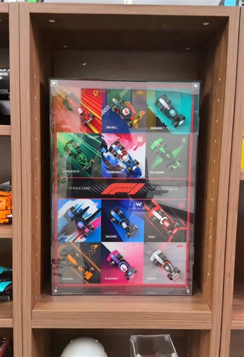 Showcasing F1 Mini Race Cars with LEGO Displays