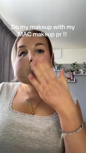 Achieve Flawless Makeup with M·A·C Cosmetics