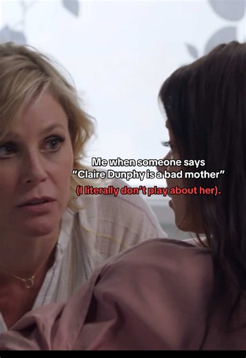 Claire Dunphy: The Ultimate Mother in Modern Family