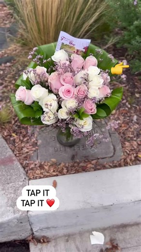 Can’t decide on the perfect gift? Flowers are ALWAYS the answer! 🌷💖 Whether it’s for a birthday, anniversary, thank-you, or just because, a fresh bouquet is guaranteed to bring smiles. Handpicked with love, our blooms at https://helmsflowers.com make every moment unforgettable. Because the best gifts are the ones that bloom! #FloralPerfection #SurpriseAndDelight #BloomsForAll #FreshFlowers #helmsflowers