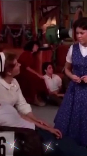 Fonzie’s Dance Challenge..#foryou #kasa #ski #fonzie #👍 #woah #aaa #henrywinkler #funny #retro #tv #show #happydays #joanie #erinmoran #richie #ronhoward #tictok #fyp