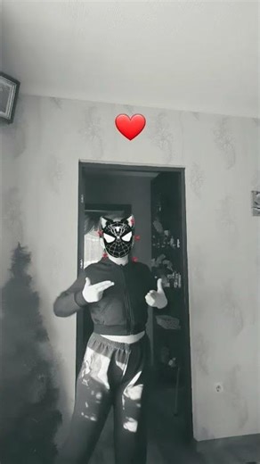 Mai vreți tutoriale la dansuri?