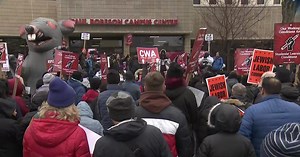 Rutgers University union members rally for new contract
