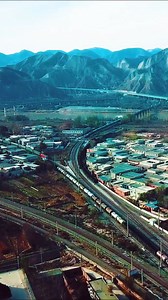 "Three dragons gather" — a rare sight indeed! Three trains converge simultaneously, showcasing the seamless and efficient nature of railway traffic. This scene not only highlights the precision of railway transportation but also reminds us of the silent dedication of countless railway workers behind the scenes. #ChinaRailway #videooftheday | China Railway
