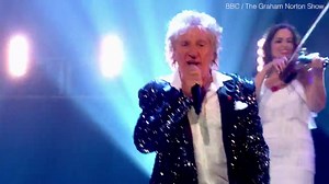 Rod Stewart performs on Graham Norton and fans aren't impressed