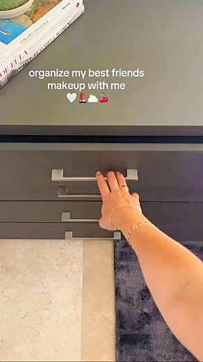 158K views · 3.4K reactions | _ASMR Makeup Organize 懶 #makeuporganization #makeupdrawer #asmrmakeup #organizing #drawerorganization #vanityorganization #asmr #organizinghacks #organizingtips #asmrorganizing #asmrsounds #asmrorganization #makeup #makeuporganizing #satisfying #viral #asmrvideo #organize #organizedhome #organization #motivation #aesthetic #pursedrawer #purse #whatsinmybag #restock #inspo #home #girlythings #pink #thatgirl | ASMR Restocking | Facebook