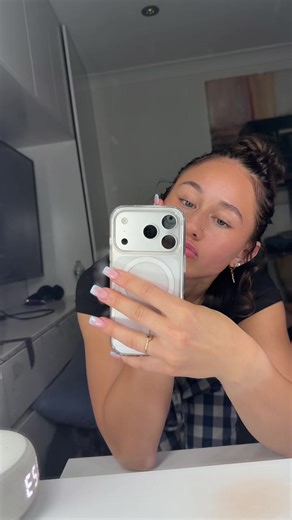 Transforming Vivo Y04 Into an iPhone-Like Device