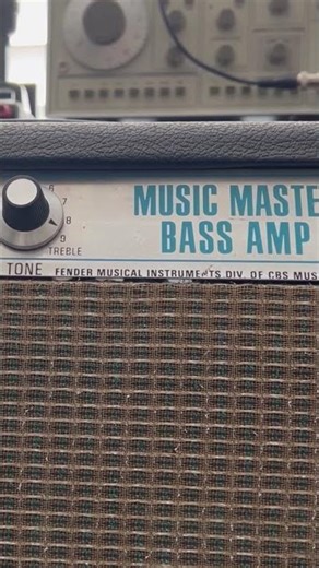 1970 Fender Music Master — I’ll Always Let Her Break My Heart #electronicsengineering #fenderamps