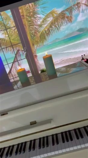 🎹✨ Bienvenue dans une nouvelle expérience à vivre… ✨🍸 Un lieu où la musique rencontre la gastronomie. Un endroit où chaque soirée raconte une histoire différente… Bienvenue dans notre restaurant piano bar immersif 🎶 Ici, chaque thème vous transporte dans un univers unique : 🌆 Ambiance jazz new-yorkaise 🌹 Chic parisien 🌴 Soirée tropicale ❤️ Soirée romantique 🌊 Ambiance mer Et quand le week-end arrive… la magie opère encore plus ✨ 🎤 Soirées musicales tous les vendredis et samedis soir Live