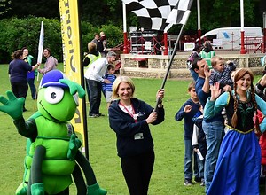 Buster's Book Club breaks new record