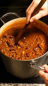 🌶️🇲🇽 Homemade Mexican Beef Chili - Don't Lose This 😋 Ingredients: 2 lbs ground beef 1 large onion, diced 1 red bell pepper, diced 3 cloves garlic, minced 1 (28 oz) can crushed tomatoes 1 (15 oz) can diced tomatoes Recipe in First Coʍmеոτ 💬👇 | My Heavenly Recipes