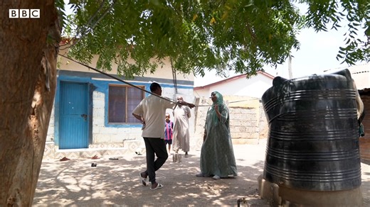 325K views · 10K reactions | Weerarkii Westgate 10 sano ka hor, Soomaalida Kenya ayaa sheegtay in ay dareemeen culeys uga imaanaya hey'adaha amaanka Kenya wariyaha BBC da Bushra Noor Moh'd ayaa warbixintaan ku eegeysa. | BBC News Somali | Facebook