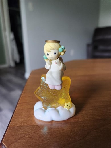 Vintage Enesco Precious Moments Figurine: "heaven Scent" Blonde Angel With Perfume Bottle Avon - Etsy