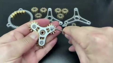 Pure Brass Fidget Spinner Gears Linkage Fidget Gyro Toy Metal DIY Hand Spinner Spins Long Time EDC Focus Meditation Break Bad Habits ADHD with Multiple Premium Bearings (13 Bearings Black)