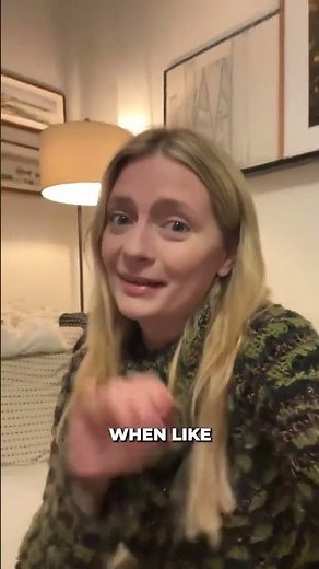 Mischa Barton tells a Behind the Scenes story from The OC