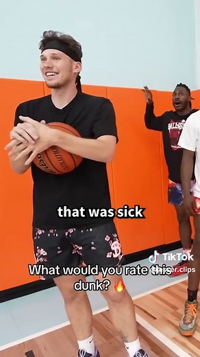 HE MADE THAT??? #dunkcontest | Dunk