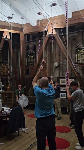 Bell Ringing at Worcester Cathedral / Glockenläuten Kathedrale von Worcester / Bells / Glocken