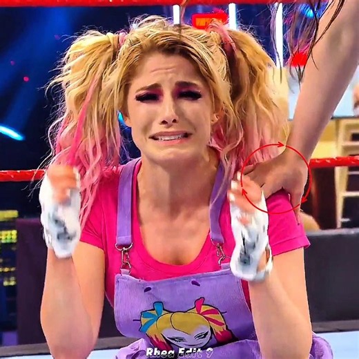 Alexa Bliss Fools Nikki Bella & Liv Morgan Crying 🥹😨 Edit! #wwe #nikkibella #livmorgan #shorts
