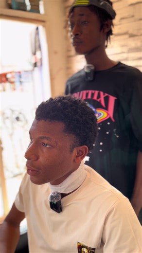 Top Barbers in Ghana: Celebrity Cuts and Styles