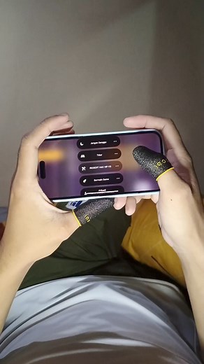 214K views · 2.5K reactions | world fastest player handcam garena free fire (1080P_60FPS) #viral #short #freefirepost | Shubham Yt | Facebook