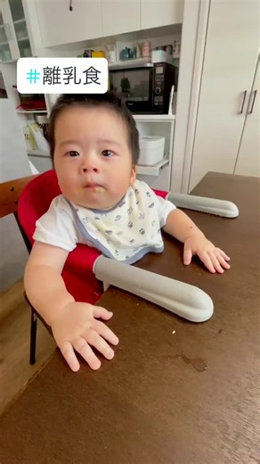 赤ちゃんの初めてのハンドクリップ体験