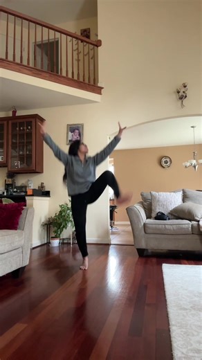 Bhangra Dance Moves with Gabroo Gulab Wargey