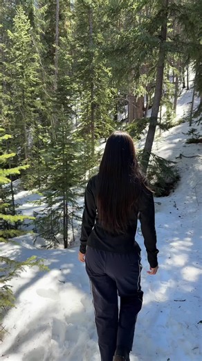 All Elsa wants to do is shake a$$ #elsafrozen #elsaandanna #fyp #shesafreak #comedy