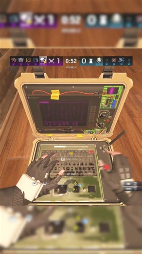 Is the G36C better than the R4C?! 🫨 #RainbowSixSiege #Siege #WeaponBuild #shortvideo #shorts