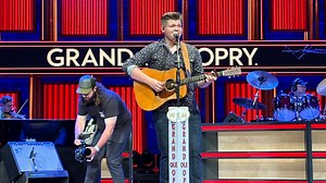 This Kentucky 'American Idol' alum is performing in Louisville this week. Where to see him