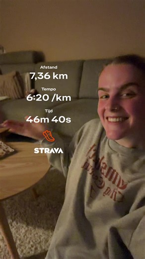 WEEK 1 - TRAINING 2 | MARATHON TRAINING Vandaag een intervalletje , wederom weer binnen door de gladheid. Pace op het horloge liep anders dan de loopband, gelukkig kon ik hem kalibreren. Met gebruik van de @RUN A LOTT app is het nog steeds mogelijk om je trainingen binnen op de loopband te doen. DUS geen excuus als het weer niet mee zit🤪🏃🏼‍♀️‍➡️ #fyp #foryoupagee #hardloopdoel #marathon #runalottapp