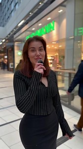 JULEFROKOST GUIDE 🎄🍽️✨ Julen nærmer sig, og vi er klar til at dele juleglæden med dig! Tag et kig på vores ultimative julefrokost-guide fra butikkerne i Field's og lad os hjælpe dig med at forberede den mest festlige og lækre aften! Udforsk Field's for juledekorationer, lækre godter, og meget mere! 🎅🍬 | Field's