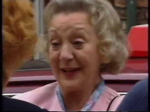 Mavis leaves the street (10 October 1997)