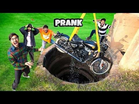 Putting Kartar Royal Enfield Bike In Well Prank करतार की बाइक को कुएं में उतार दिया Crazy XYZ
