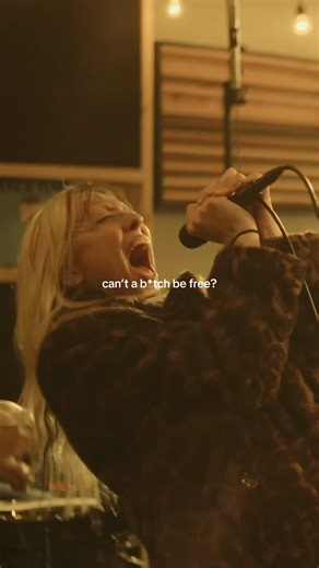 I Don’t Want A Job (live at Strait Jacket Studios) #punkrock