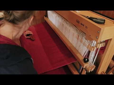 10 minutes of ASMR floor loom weaving