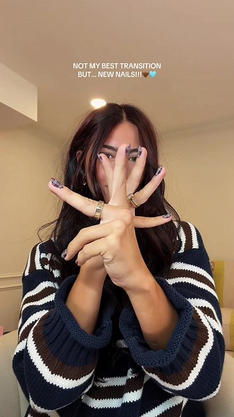 Plaid Fall Nails: Cute Brown & Blue Short Nail Art Ideas