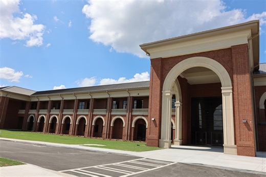 New Richmond Hill High School opens to nearly 2,700 students