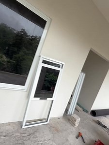 ¿Te gustaría aprender un oficio rentable y comenzar a generar ingresos desde casa? Con nuestro Curso Técnico en Cancelería de Aluminio, aprenderás paso a paso cómo fabricar ventanas, puertas y estructuras profesionales. Además, te enseñamos a calcular materiales, conseguir proveedores y saber cuánto cobrar por tus proyectos. ✅ No necesitas experiencia previa ✅ Certificado profesional ✅ Acceso de por vida 👉 Solo 10 cupos disponibles con descuento este mes. Da clic en el botón y mira la videoclas