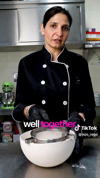 Easy Homemade Cake Flour Recipe in Minutes