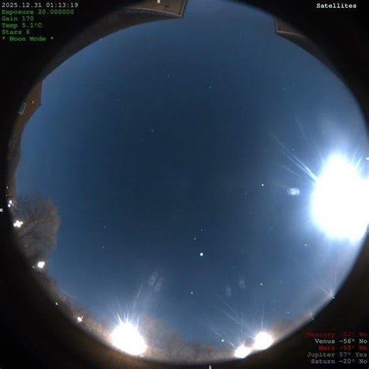 2025-12-30 [40 secs] [4K] 40s Night Sky Beautiful Relaxing Night Sky in Glorious 4K | Stars, Meteors