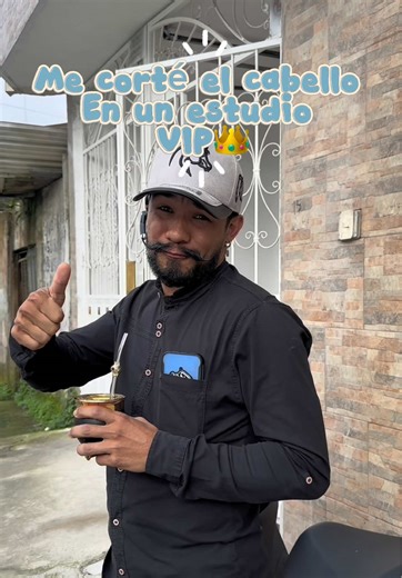 Me corté el cabello en un estudio VIP, esta fue mi experiencia y junto a @ricardo.arrieche_ queremos que tú también seas parte de esta experiencia, así es GÁNATE UN CORTE💈 Válido solo en ig: @swinroom #ecuador🇪🇨 #santodomingo #tiendafisica #barber