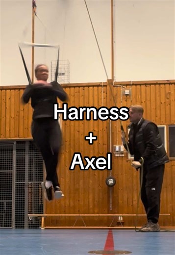 Off ice harness training isn’t about lifting, it’s about timing, trust, and learning the correct air position ☝️#skating #harness #rotation #rp #figureskating