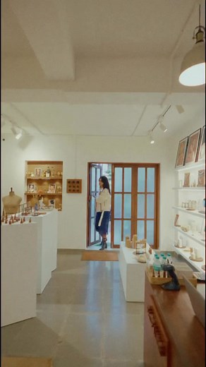 Visit our Chimbai Village shop/gallery — a little Bandra hideaway filled with handcrafted jewellery and stories. x | Lune