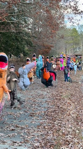 Dave Parrish on Instagram: "Dorey Park turned into Jurassic Park today for the annual T. rex run. @rvaroadrunners @richmondgrid @cbs6 @12onyourside @henricorecparks @rvamag @visitrichmondva @visitvirginia #rva #trex #dinosaurs"