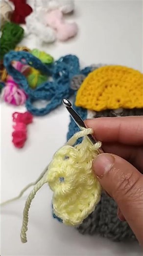 Never seen this model before CROCHET for a #ytshorts #crochetforbeginners