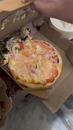 Captain Sam’s Pizza review 😔 | Paisa barbaad ho gaya