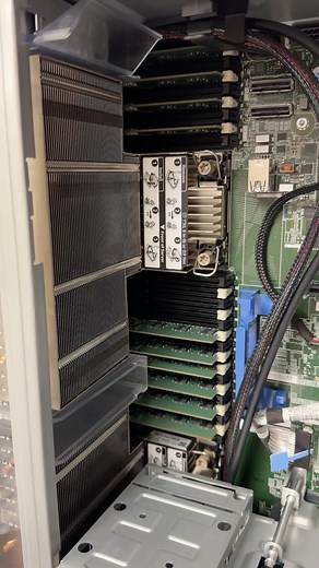 Our HPE ProLiant ML350 Gen11 tower server review is up on the website, but here's a short video walkthrough of some of the hardware highlights. Tons of PCIe expansion, storage flexibility with an E3.S Gen5 SSD backplane option, and plenty of cooling. #hpe #computers #servers #datacenter