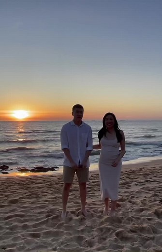 Intimate Gender Reveal at the Beach