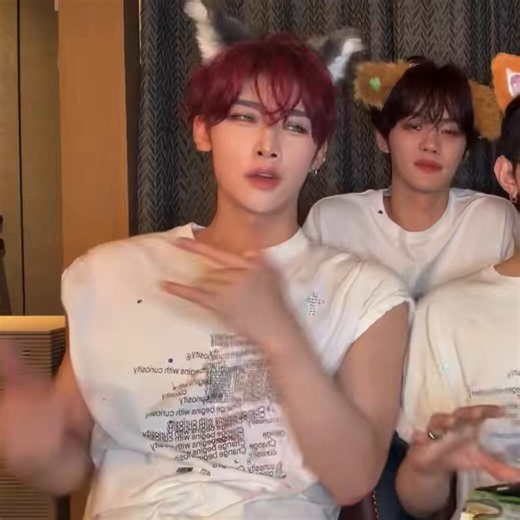 Bro gyuvin and his disgust for aegyo will forever kill me 😭 its like he wants to like it cuz its ricky but he js cant